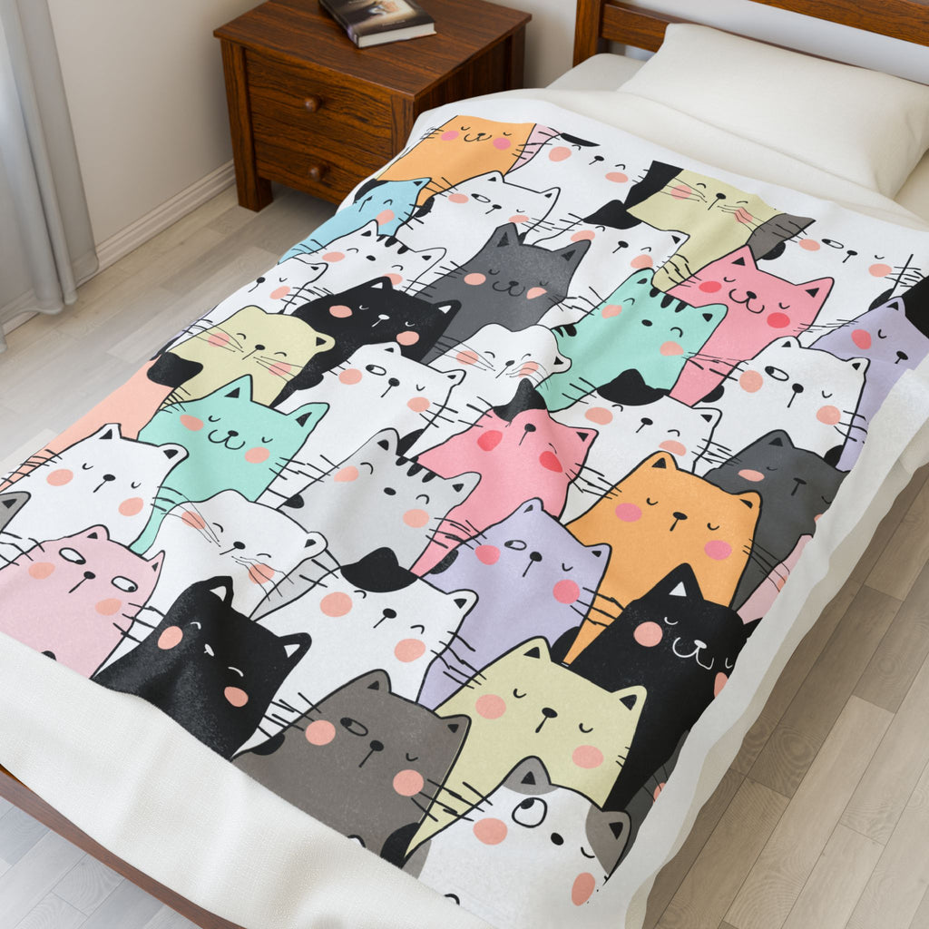 Cute Cat Pattern Velveteen Blanket, Cozy Throw for Pet Lovers, Ideal Gift for Cat Lovers, Soft Fleece Blanket for Home Decor, Cute Cat Gifts